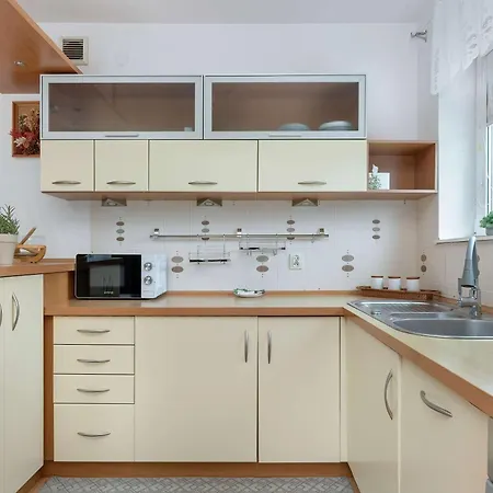 Apartamento Przytulny Z Balkonem I Miejscem Do Pracy By Renters