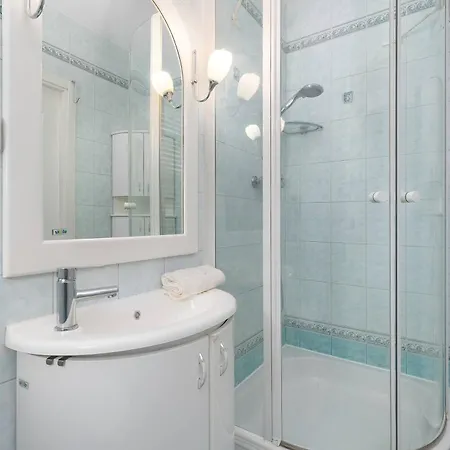 Przytulny Z Balkonem I Miejscem Do Pracy By Renters 아파트 *